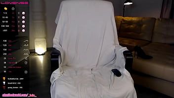 Abspielen Sogar durchschnittlich aussehende Mädchen können perfekte sexy runde Ärsche haben