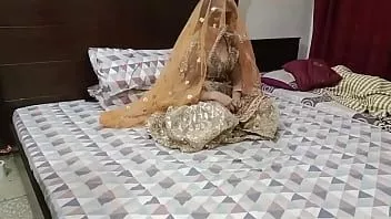 Reproduzir Casal sexo hardcore na noite de núpcias