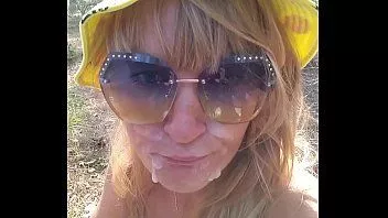 play Selfie pervertida: polvo rápido en el bosque. mamada, lamida de culo, estilo perrito, corrida en la cara. sexo al aire libre