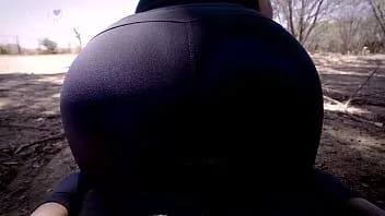 播放 粗暴的肛门让她尖叫 - 穿着紧身裤的跑步者萨米性交