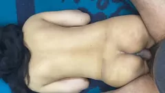 تشغيل يتم زيت الجبهة الهندية الساخنة ومارس الجنس من قبل ديك كبير