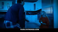 تشغيل شقراء مثل اختي ليلي بيل يحصل لها ضيق في سن المراهقة كس يمسح و اصابع الاتهام من قبل لها قرنية ستيبرو مايكل سويزي في مشهد داخلي مشبع بالبخار