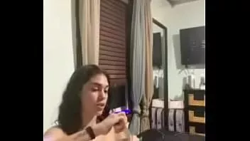 play Esta pareja es tan descarada en ameporn